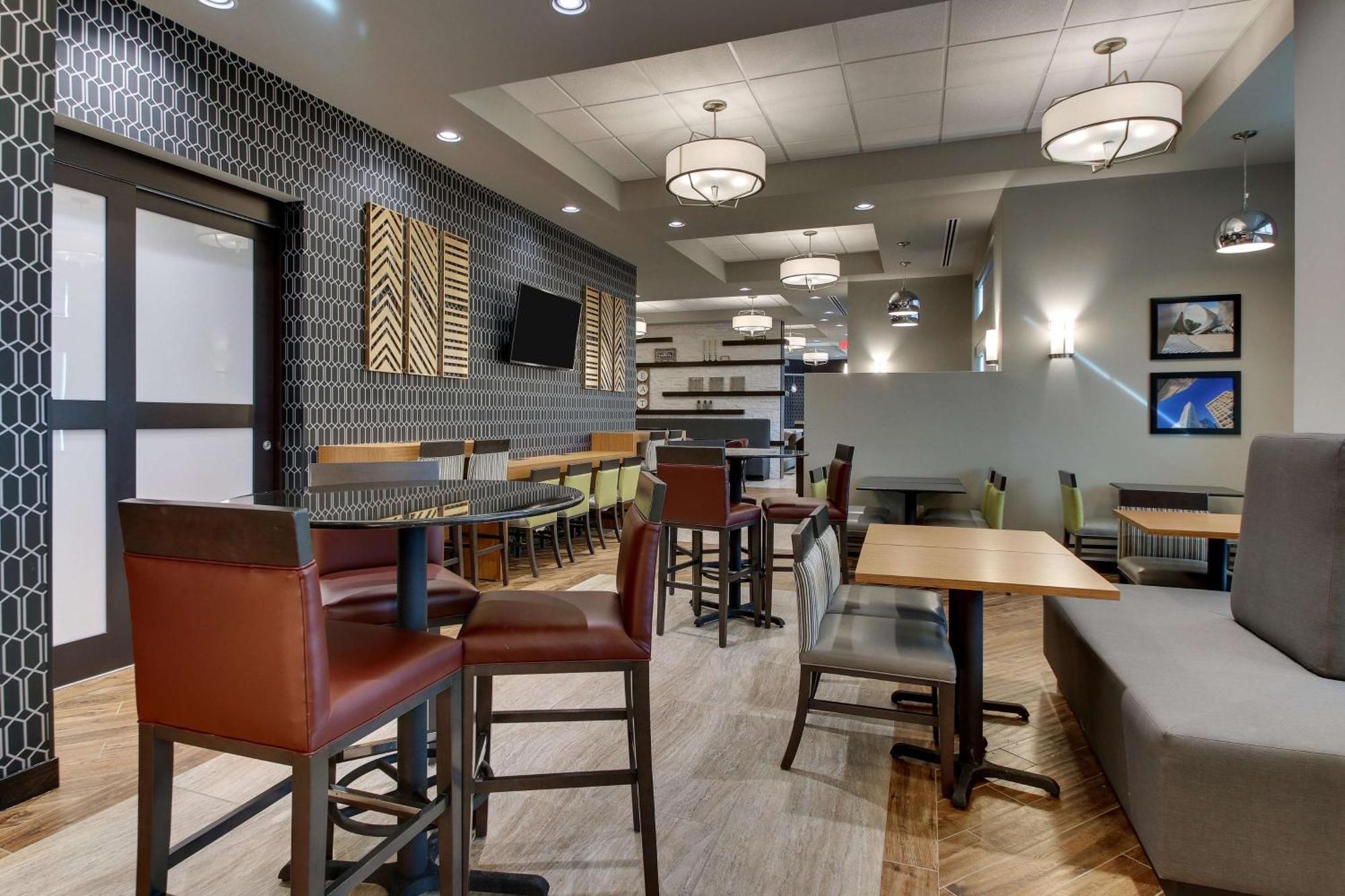 Drury Inn & Suites Cleveland Beachwood Eksteriør billede