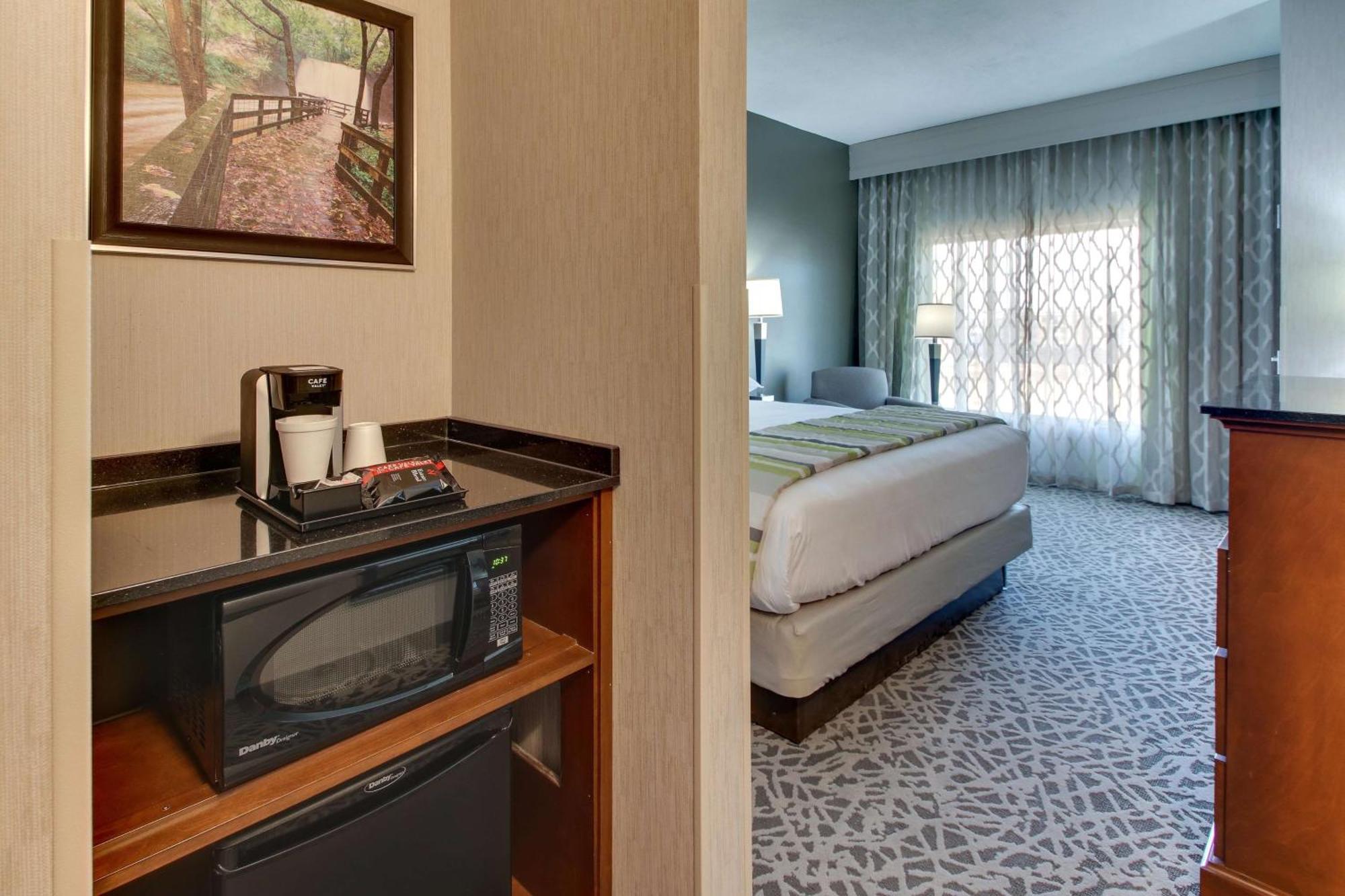 Drury Inn & Suites Cleveland Beachwood Eksteriør billede