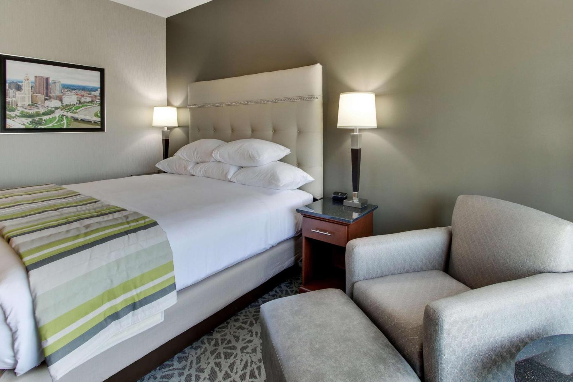 Drury Inn & Suites Cleveland Beachwood Eksteriør billede